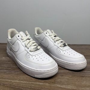 Nike Air Force 1 White Low-Top Leather Sneakers 07’ Mens Size 8, Womens Size 10